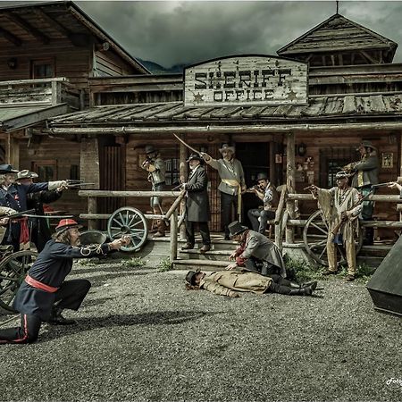 Chalet - Direkt Am 5 Sterne Campingplatz Aufenfeld Im Zillertal Mit Hallenbad Und Sauna Aschau Im Zillertal 외부 사진