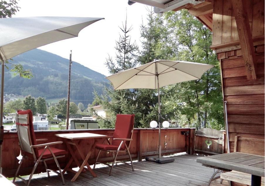 Chalet - Direkt Am 5 Sterne Campingplatz Aufenfeld Im Zillertal Mit Hallenbad Und Sauna Aschau Im Zillertal 외부 사진